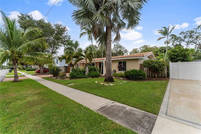 1111 SW 5th Street, Boca Raton, FL 33486