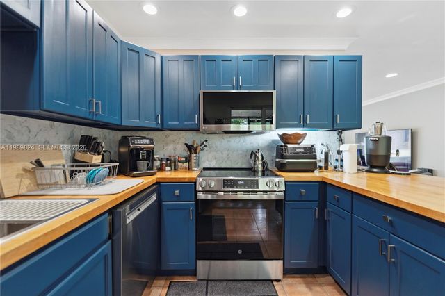 1111 SW 5th Street, Boca Raton, FL 33486