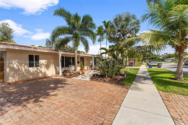1111 SW 5th Street, Boca Raton, FL 33486