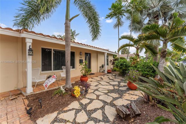 1111 SW 5th Street, Boca Raton, FL 33486