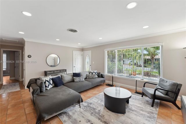 1111 SW 5th Street, Boca Raton, FL 33486