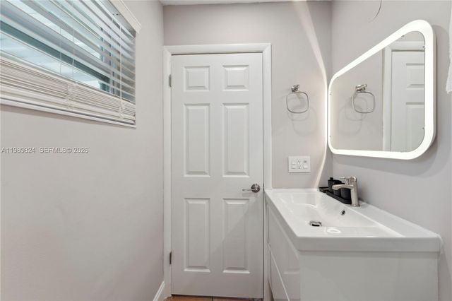 1111 SW 5th Street, Boca Raton, FL 33486