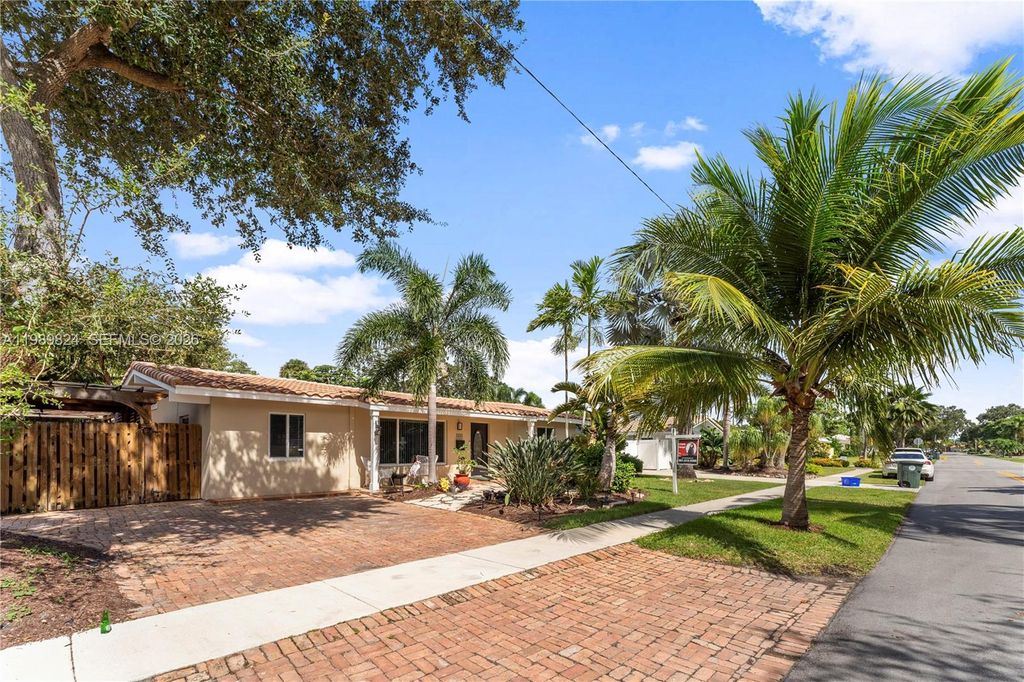 1111 SW 5th Street, Boca Raton, FL 33486