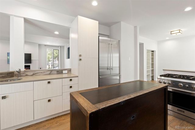 290 Madison Street "L", Denver, CO 80206