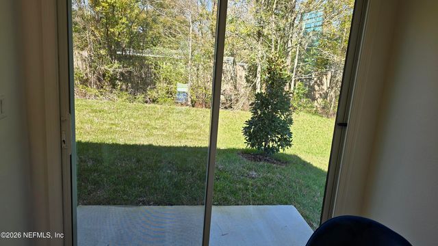 6819 LAKE MIST Lane, Jacksonville, FL 32210