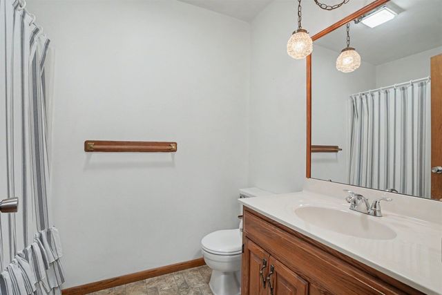 455 Tannin Court, Dubuque, IA 52003
