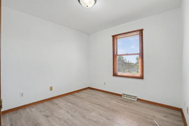 455 Tannin Court, Dubuque, IA 52003