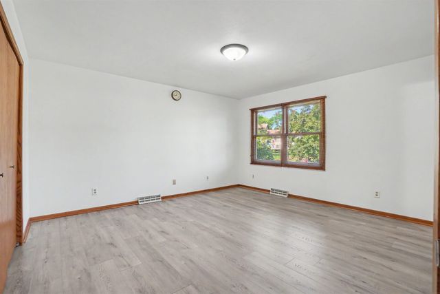 455 Tannin Court, Dubuque, IA 52003