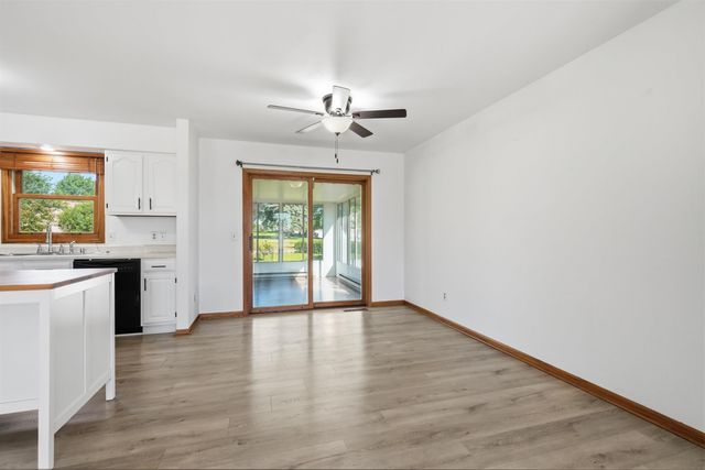 455 Tannin Court, Dubuque, IA 52003