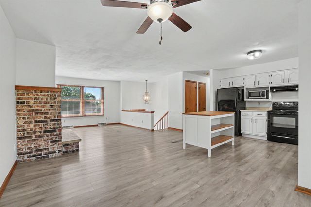 455 Tannin Court, Dubuque, IA 52003