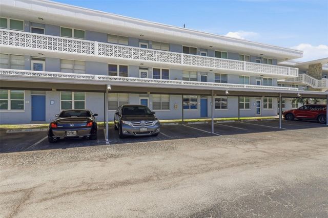 4895 BAY STREET NE 110, St Petersburg, FL 33703