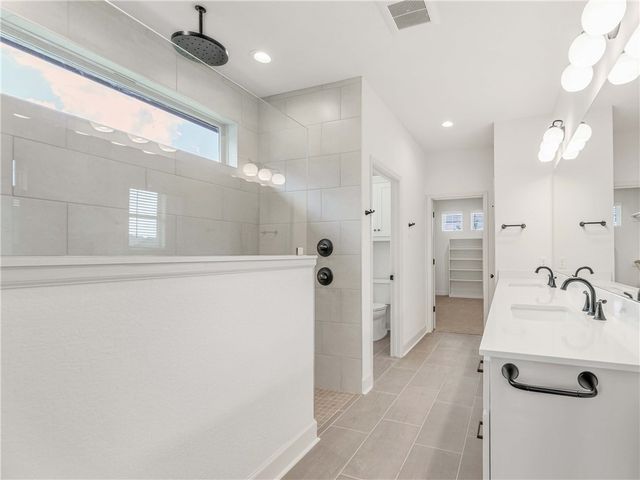 3565 Chantilly Path, Bryan, TX 77808