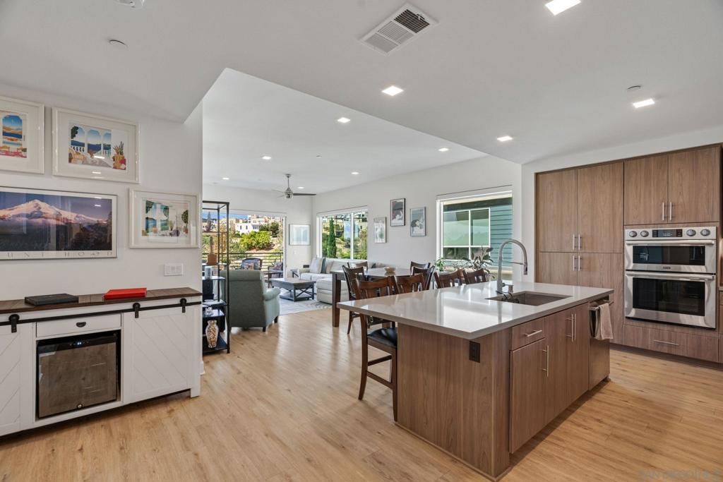 2450 Community Ln 14, San Diego, CA 92108 — exterior