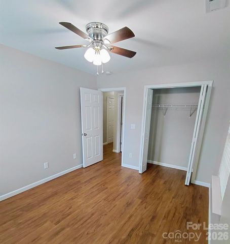 3400 New Hampshire Drive, Charlotte, NC 28227