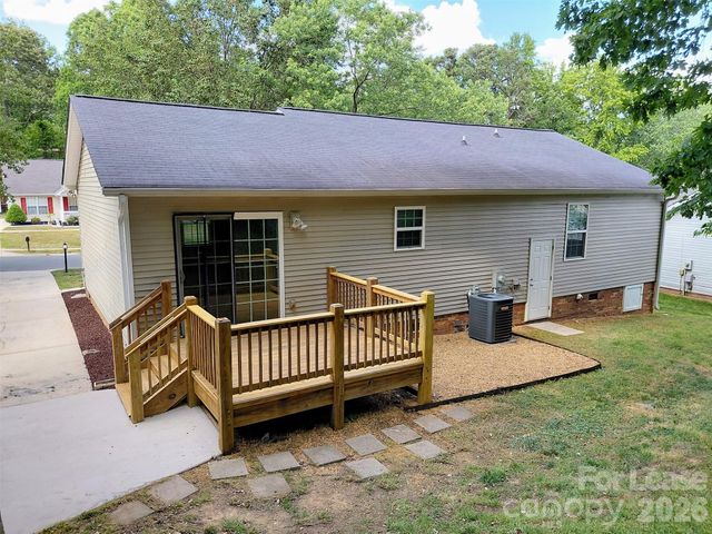 3400 New Hampshire Drive, Charlotte, NC 28227