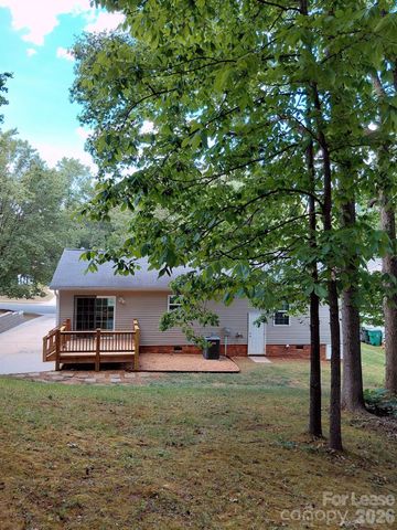 3400 New Hampshire Drive, Charlotte, NC 28227