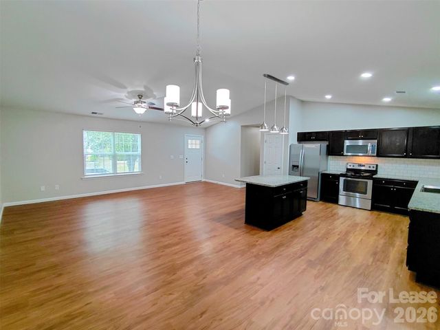 3400 New Hampshire Drive, Charlotte, NC 28227
