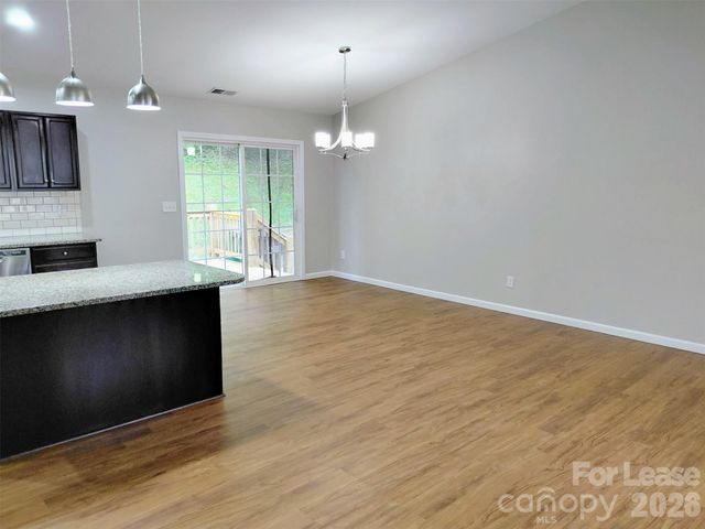 3400 New Hampshire Drive, Charlotte, NC 28227