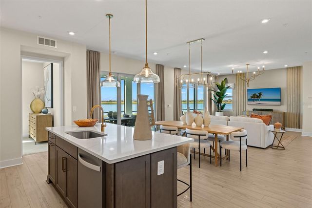 12807 JADE EMPRESS LOOP 101, Venice, FL 34293