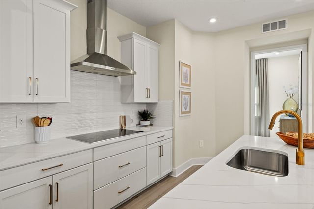 12807 JADE EMPRESS LOOP 101, Venice, FL 34293