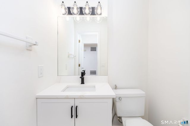 78 Crossroads Lane 78, Glastonbury, CT 06033