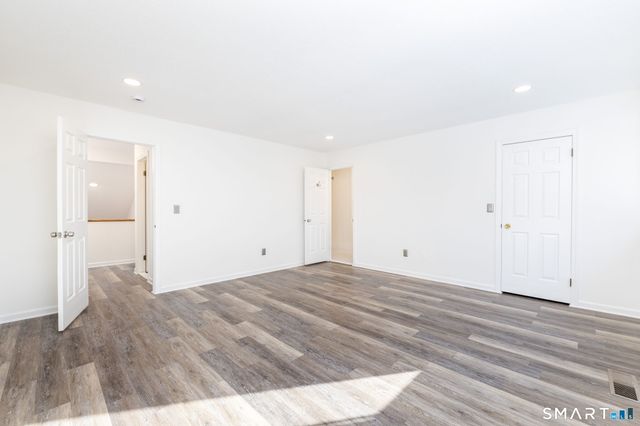 78 Crossroads Lane 78, Glastonbury, CT 06033