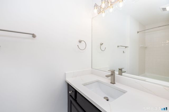 78 Crossroads Lane 78, Glastonbury, CT 06033