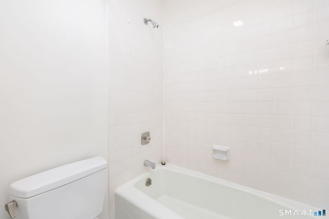 78 Crossroads Lane 78, Glastonbury, CT 06033