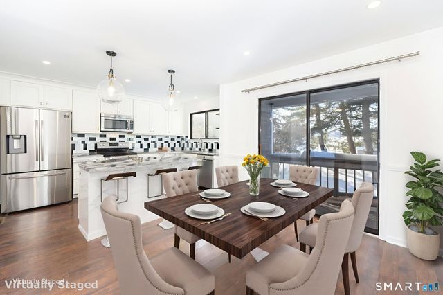 78 Crossroads Lane 78, Glastonbury, CT 06033