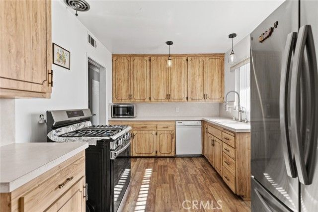 340 E Shamrock, Rialto, CA 92376