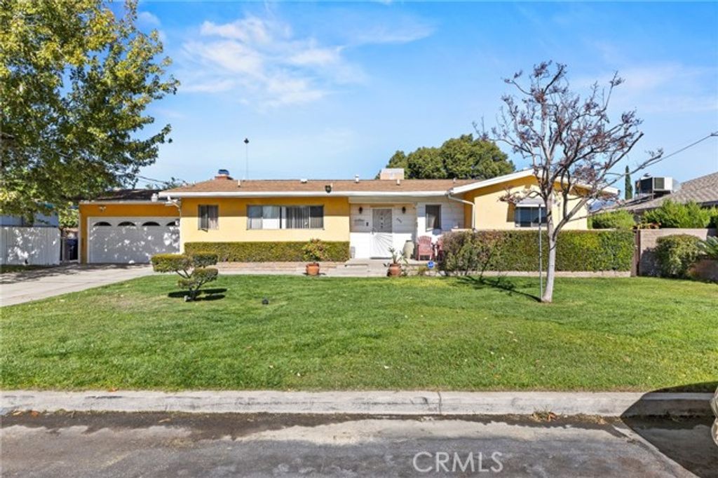 340 E Shamrock, Rialto, CA 92376