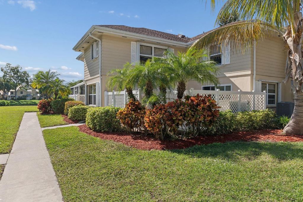 3002 Hayden Court, Boynton Beach, FL 33436