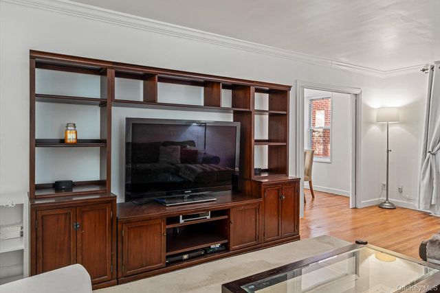 72-10 112th Street 3B, Forest Hills, NY 11375