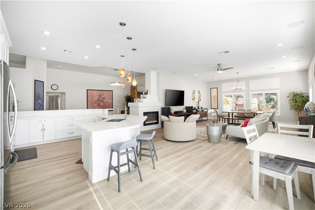 265 Great Duke Avenue, Las Vegas, NV 89183