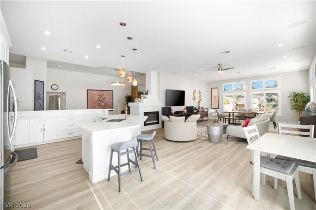 265 Great Duke Avenue, Las Vegas, NV 89183