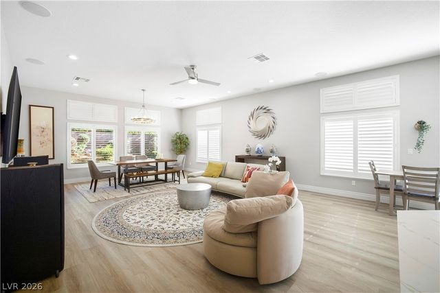 265 Great Duke Avenue, Las Vegas, NV 89183