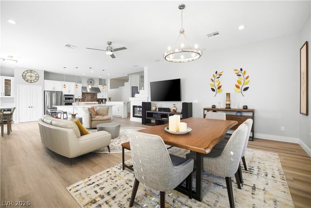 265 Great Duke Avenue, Las Vegas, NV 89183