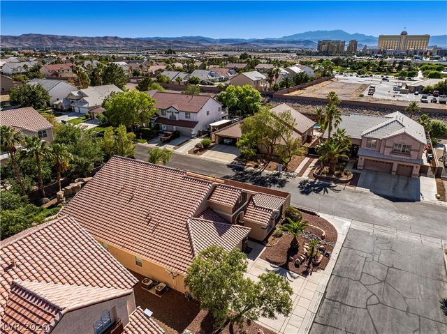 265 Great Duke Avenue, Las Vegas, NV 89183
