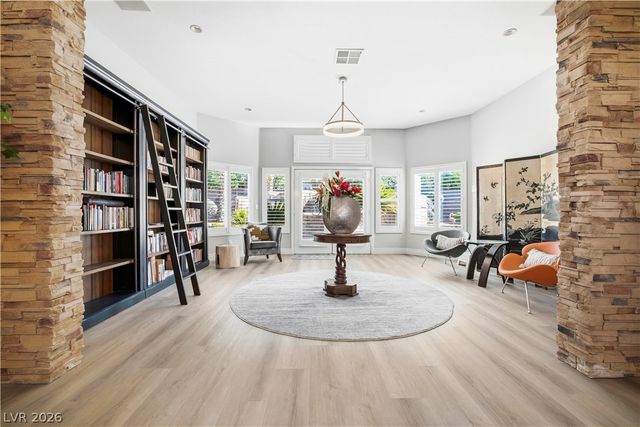 265 Great Duke Avenue, Las Vegas, NV 89183