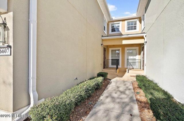 6607 WHITE BLOSSOM Court 11D, Jacksonville, FL 32258