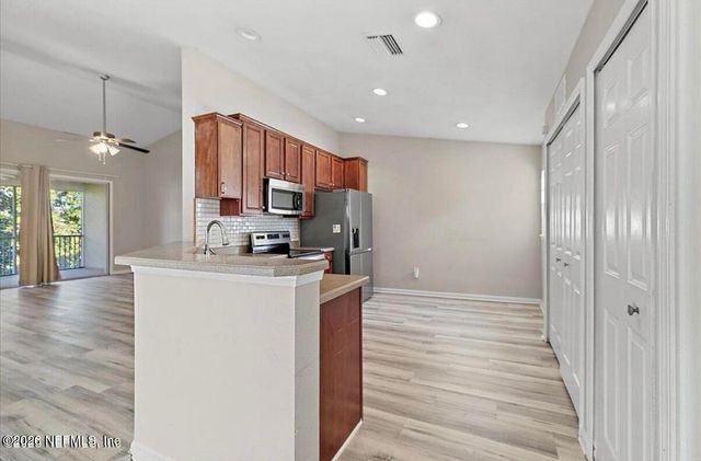 6607 WHITE BLOSSOM Court 11D, Jacksonville, FL 32258