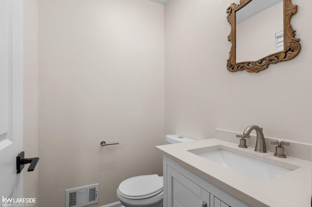 758 Miller Road, Lake Orion, MI 48362