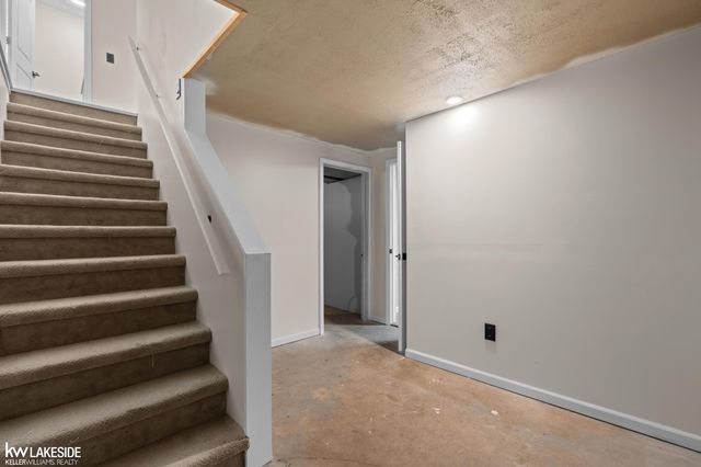 758 Miller Road, Lake Orion, MI 48362