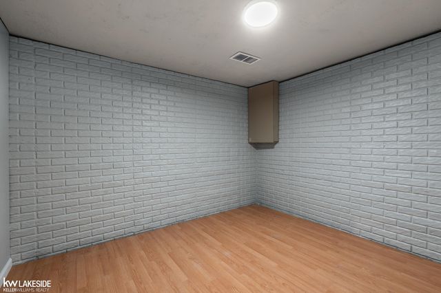 758 Miller Road, Lake Orion, MI 48362