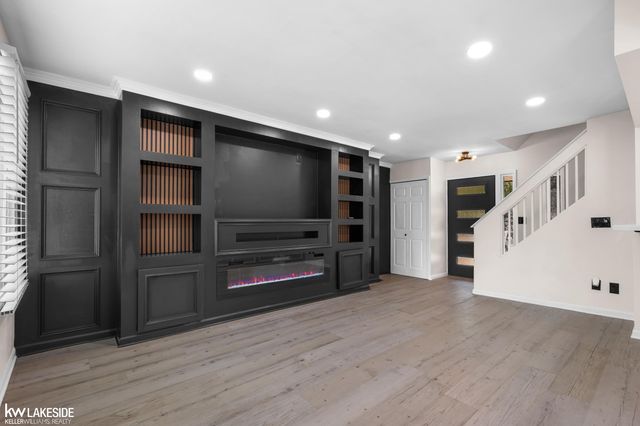 758 Miller Road, Lake Orion, MI 48362