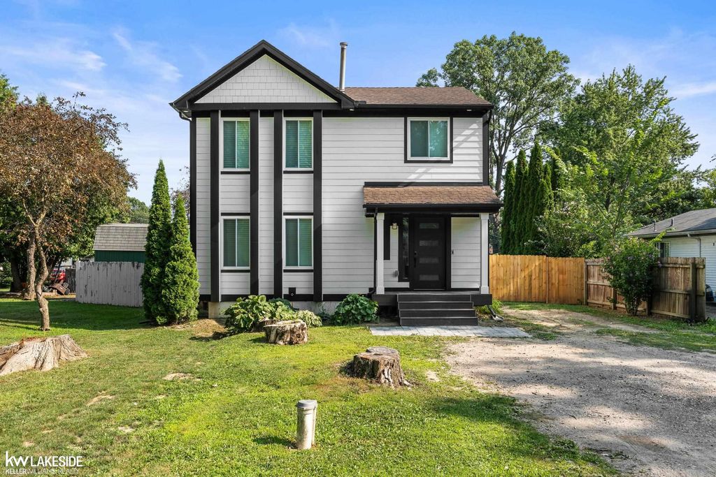 758 Miller Road, Lake Orion, MI 48362