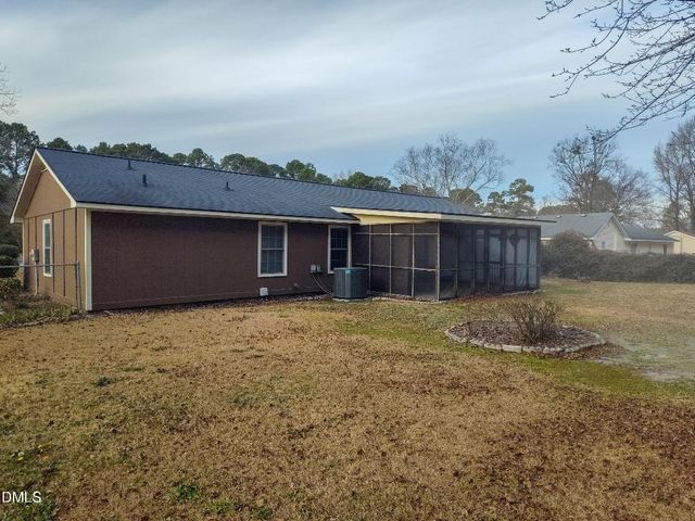 205 Darrel Road, La Grange, NC 28551