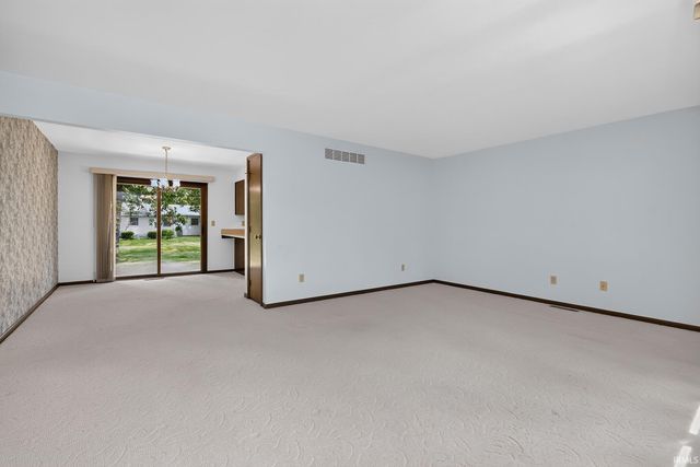 1500 Cottonwood Drive, Elkhart, IN 46514