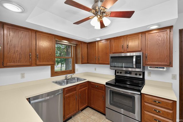 1500 Cottonwood Drive, Elkhart, IN 46514
