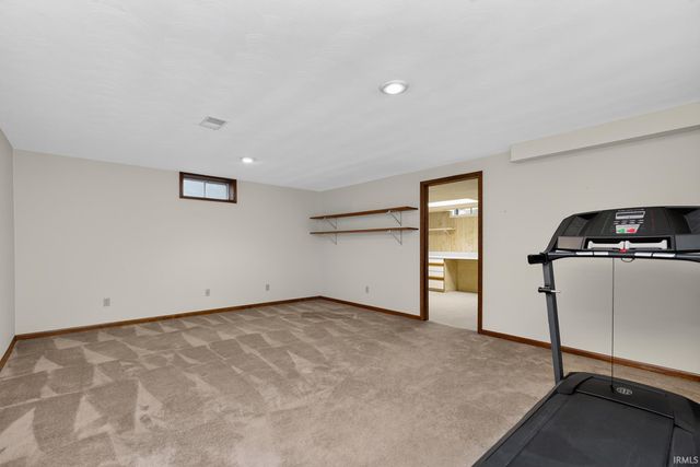 1500 Cottonwood Drive, Elkhart, IN 46514